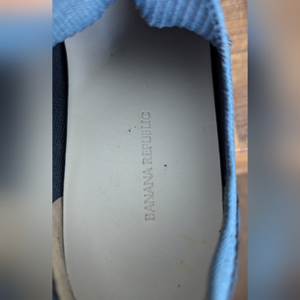 Banana Republic Cloth Trainer - Picture 11 of 11